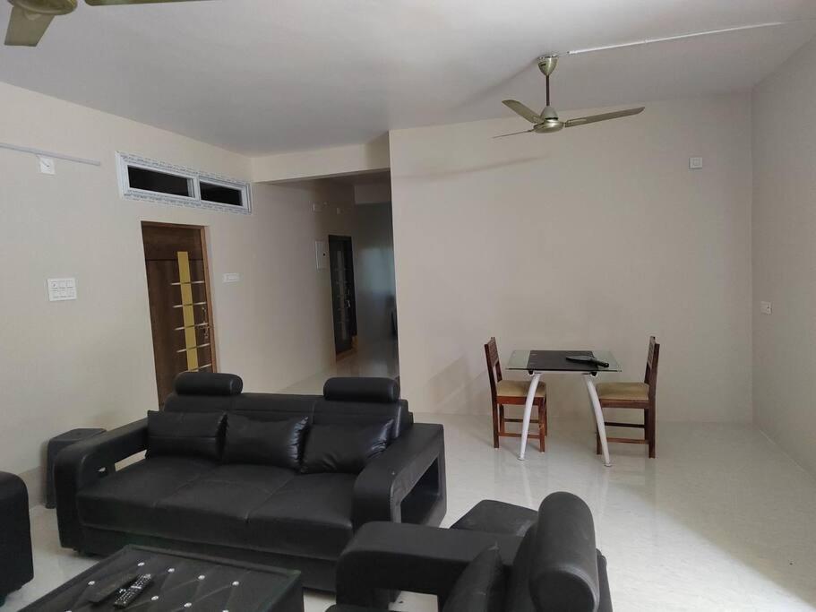 Gangi Kota North Flat Διαμέρισμα Kovvur Εξωτερικό φωτογραφία