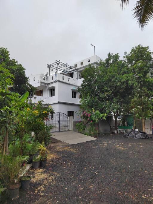 Gangi Kota North Flat Διαμέρισμα Kovvur Εξωτερικό φωτογραφία